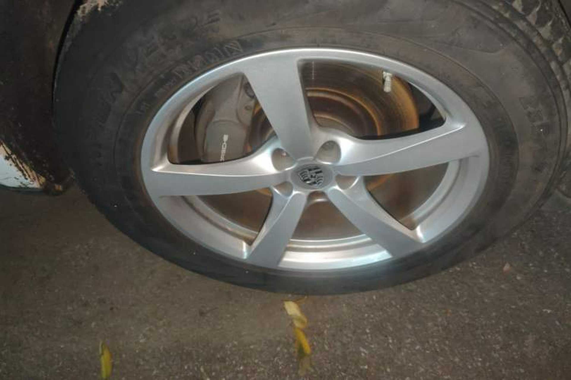 Used Porsche Macan 2014 Macan 2.0T Right Front Wheel Hub