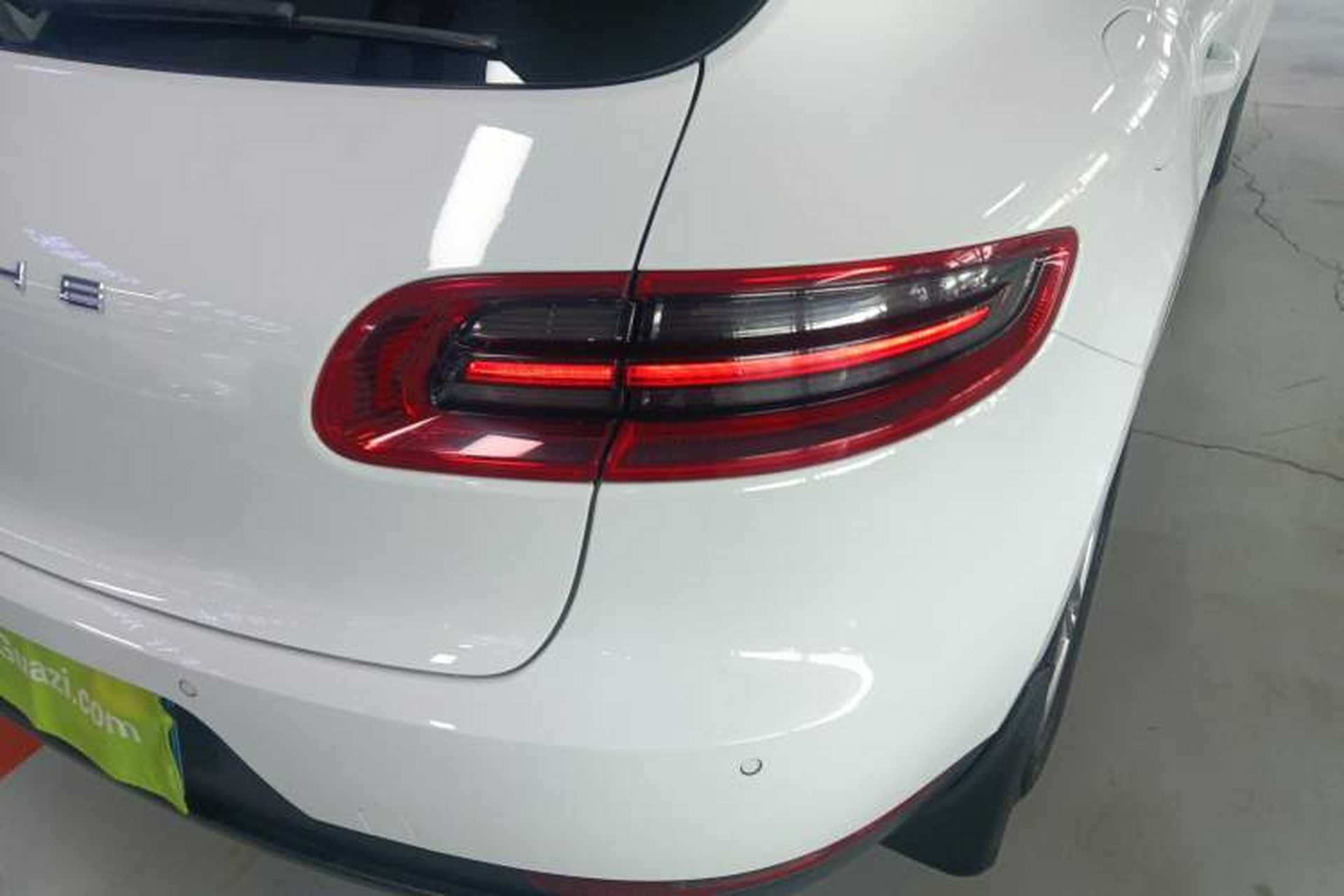 Used Porsche Macan 2014 Macan 2.0T Right Rear Taillight