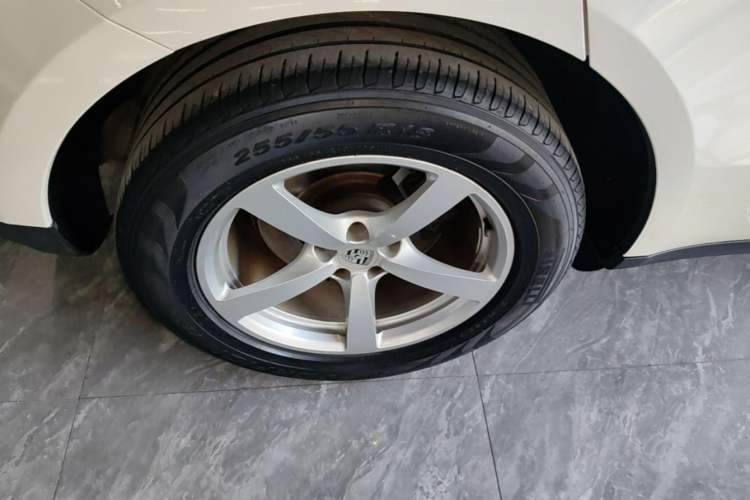 Used Porsche Macan 2014 Macan 2.0T Right Rear Wheel Hub