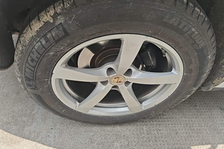 Used Porsche Macan 2014 Macan 2.0T Right Rear Wheel Hub