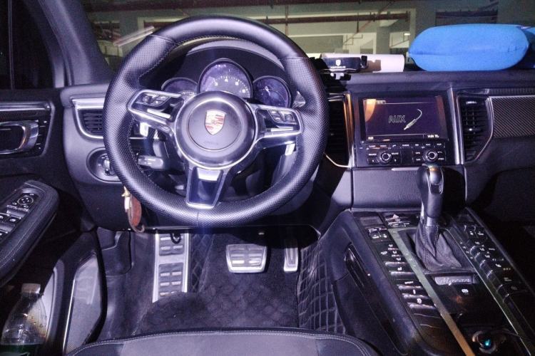 Used Porsche Macan 2014 Macan 2.0T Steering Wheel