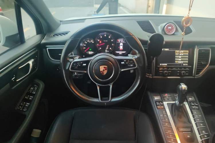 Used Porsche Macan 2014 Macan 2.0T Steering Wheel