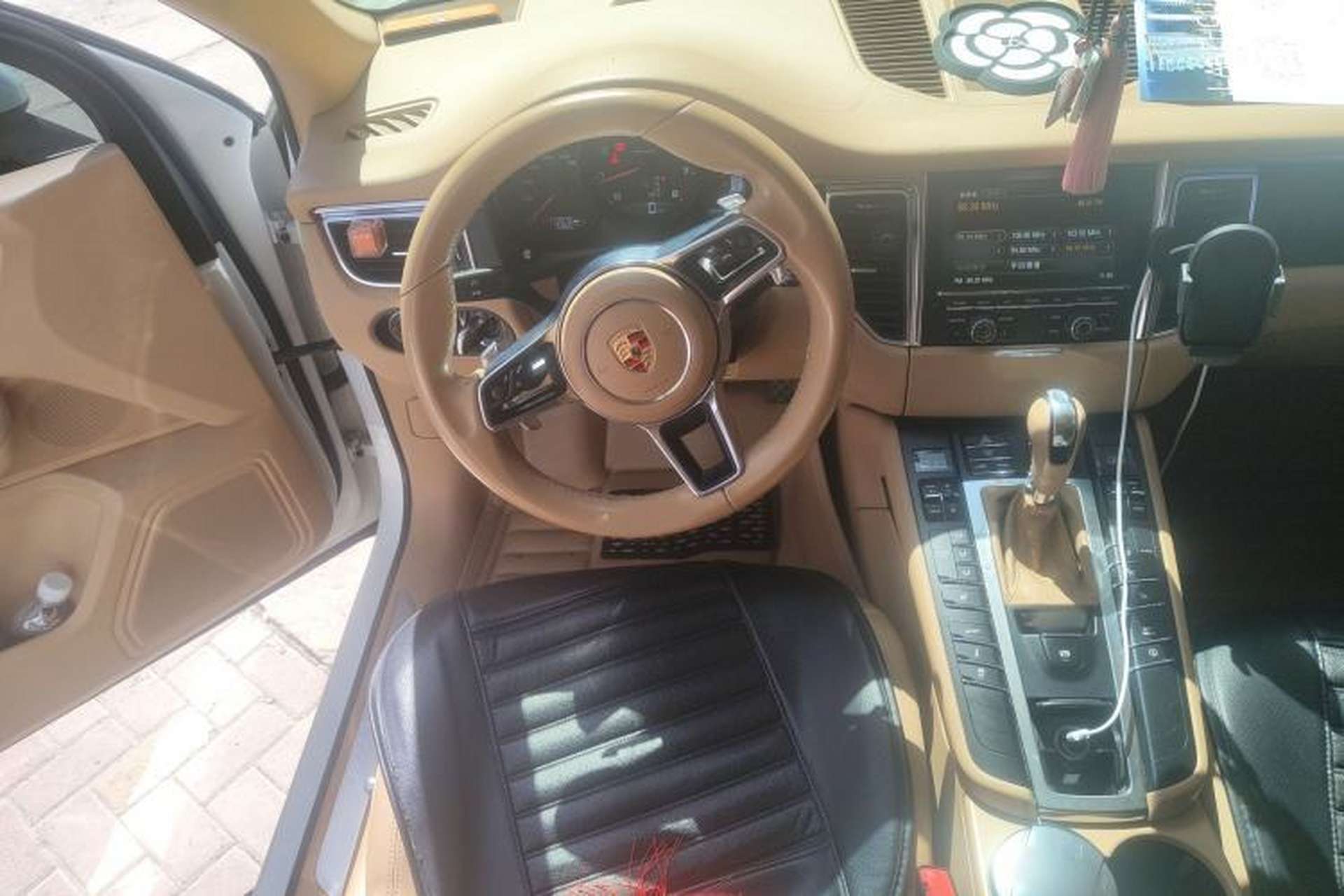 Used Porsche Macan 2014 Macan 2.0T Steering Wheel