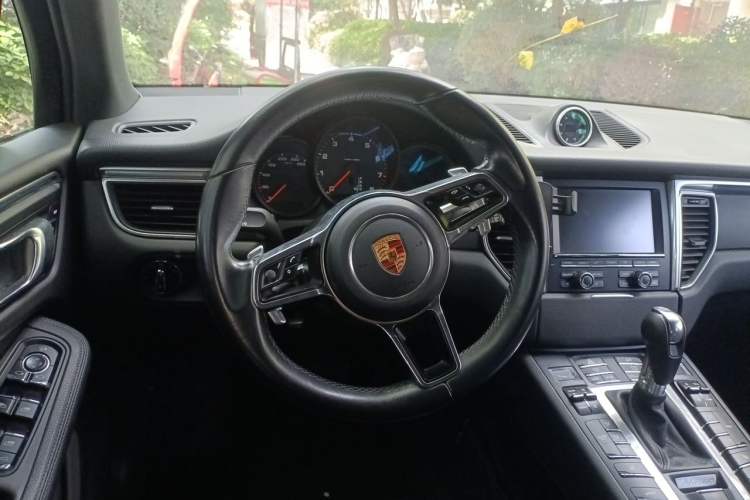 Used Porsche Macan 2014 Macan 2.0T Steering Wheel