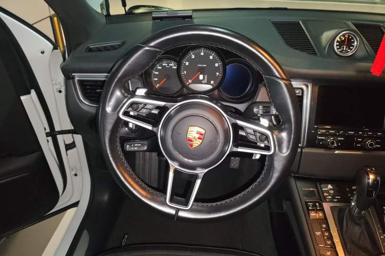 Used Porsche Macan 2014 Macan 2.0T Steering Wheel