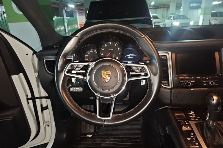 Used Porsche Macan 2014 Macan 2.0T Steering Wheel
