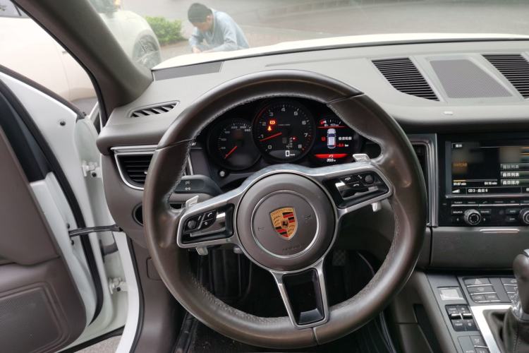 Used Porsche Macan 2014 Macan 2.0T Steering Wheel