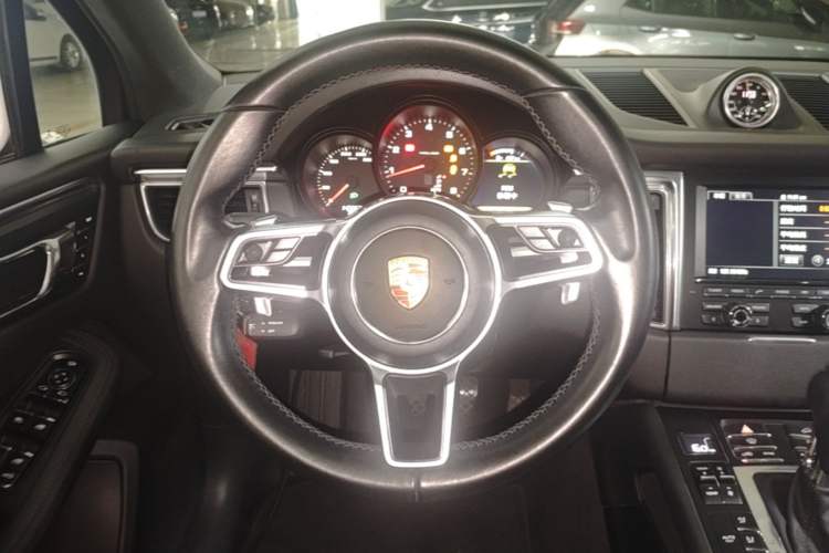 Used Porsche Macan 2014 Macan 2.0T Steering Wheel