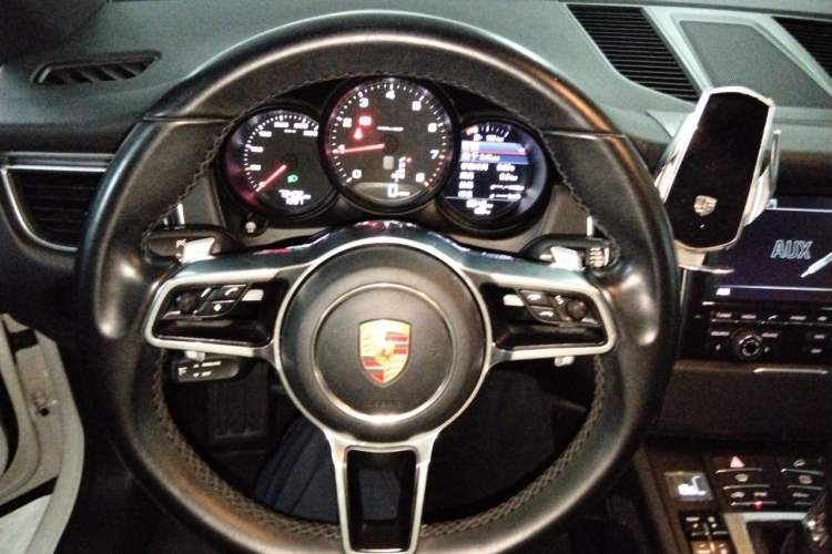 Used Porsche Macan 2014 Macan 2.0T Steering Wheel