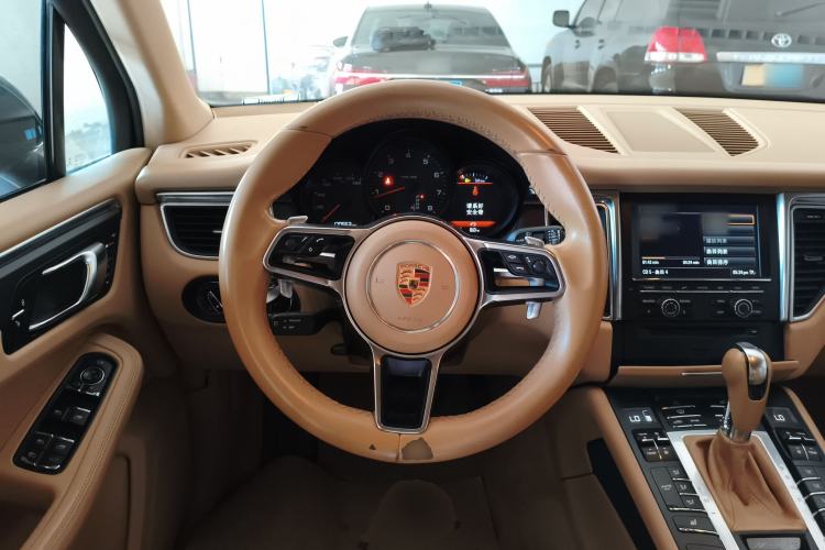 Used Porsche Macan 2014 Macan 2.0T Steering Wheel
