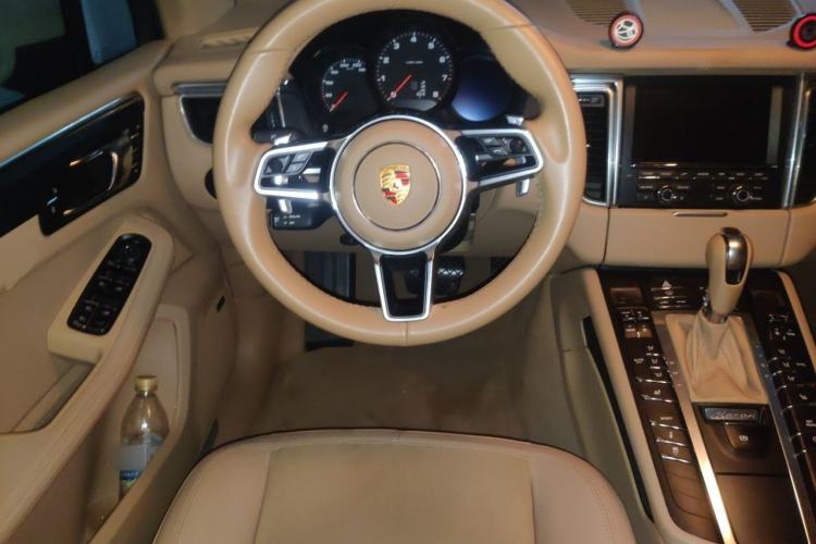Used Porsche Macan 2014 Macan 2.0T Steering Wheel