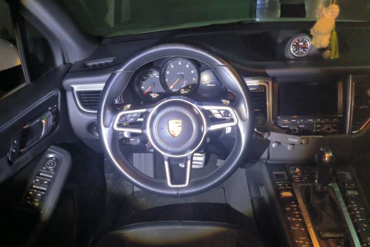 Used Porsche Macan 2014 Macan 2.0T Steering Wheel