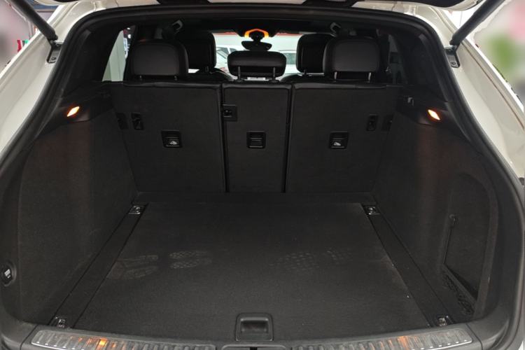 Used Porsche Macan 2014 Macan 2.0T Trunk