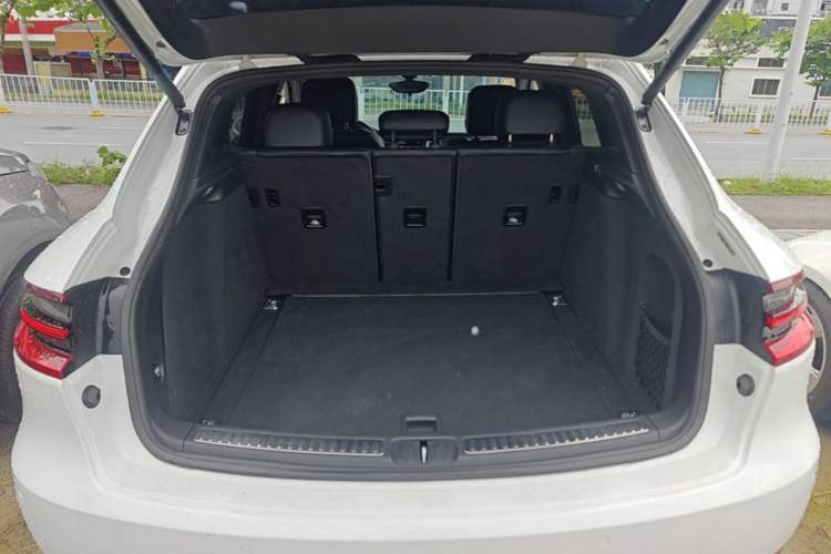 Used Porsche Macan 2014 Macan 2.0T Trunk