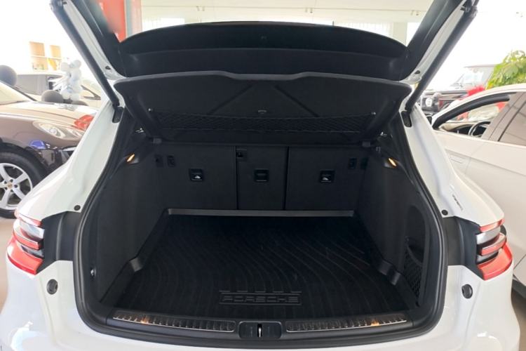 Used Porsche Macan 2014 Macan 2.0T Trunk
