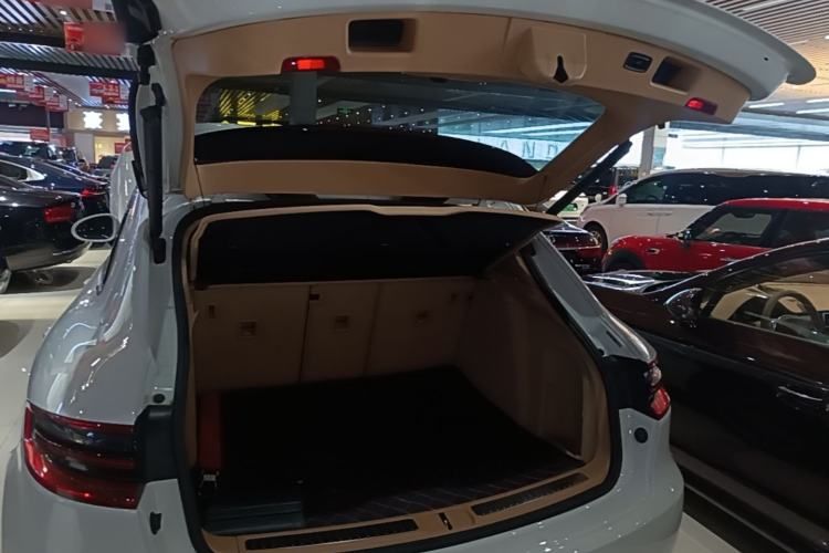 Used Porsche Macan 2014 Macan 2.0T Trunk