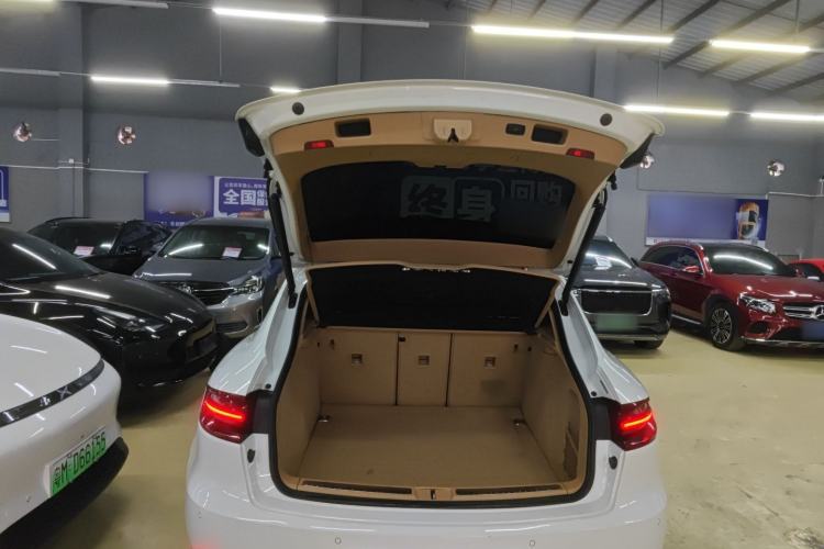 Used Porsche Macan 2014 Macan 2.0T Trunk