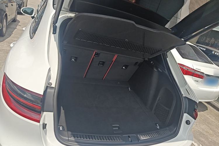Used Porsche Macan 2014 Macan 2.0T Trunk