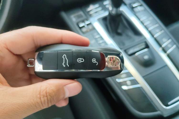 Used Porsche Macan 2014 Macan S 3.0T Vehicle Key