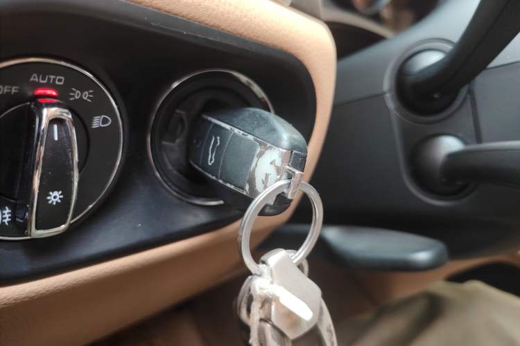 Used Porsche Macan 2014 Macan 2.0T Vehicle Key