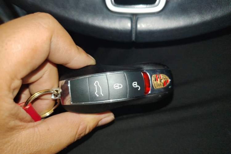 Used Porsche Macan 2014 Macan 2.0T Vehicle Key