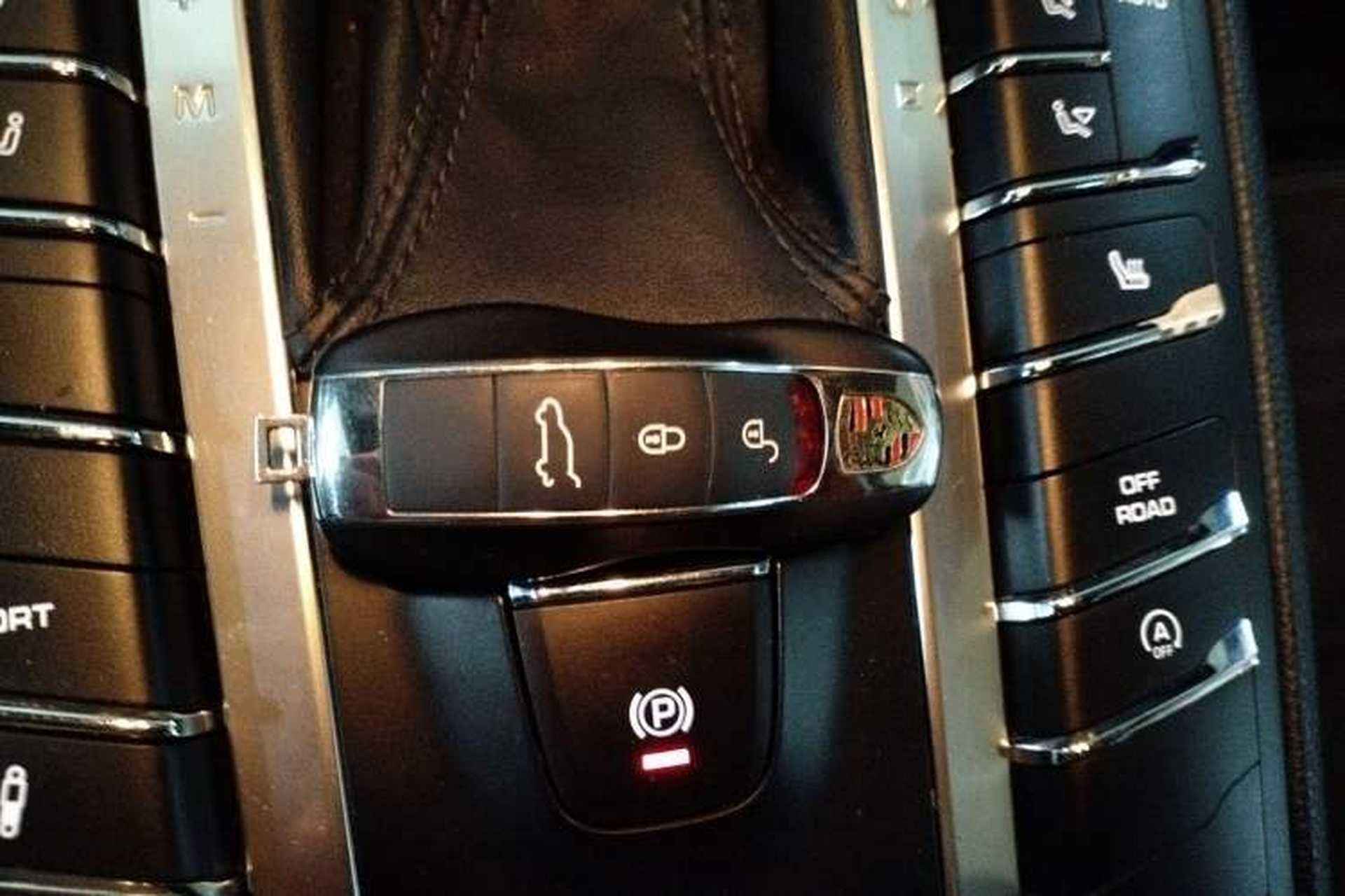 Used Porsche Macan 2014 Macan S 3.0T Vehicle Key