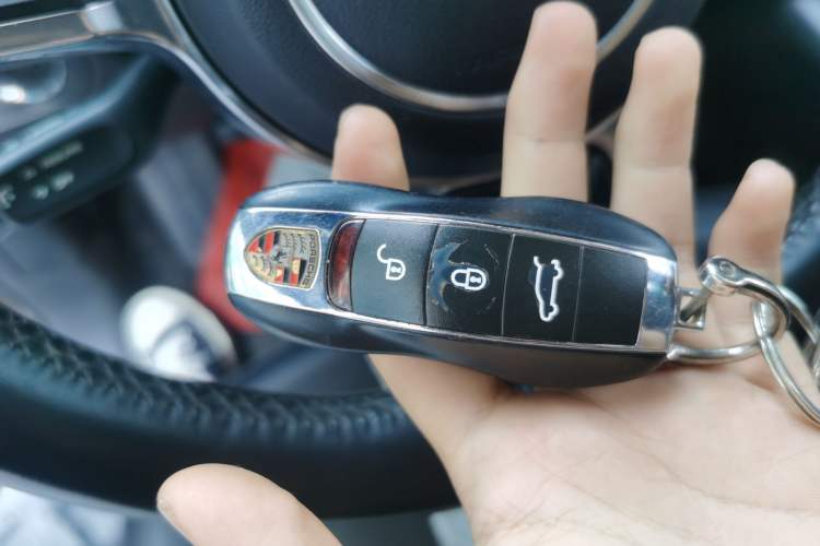 Used Porsche Macan 2014 Macan 2.0T Vehicle Key