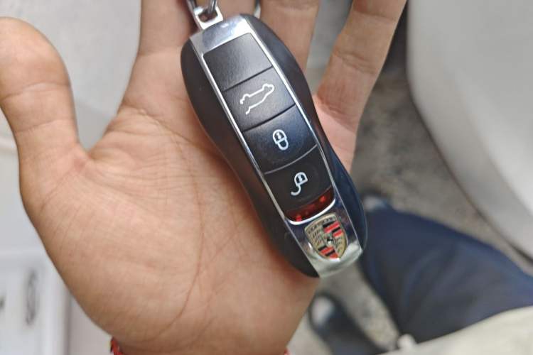 Used Porsche Macan 2014 Macan 2.0T Vehicle Key