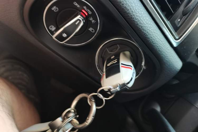 Used Porsche Macan  Vehicle Key