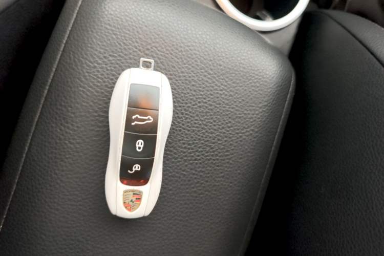 Used Porsche Macan 2014 Macan 2.0T Vehicle Key
