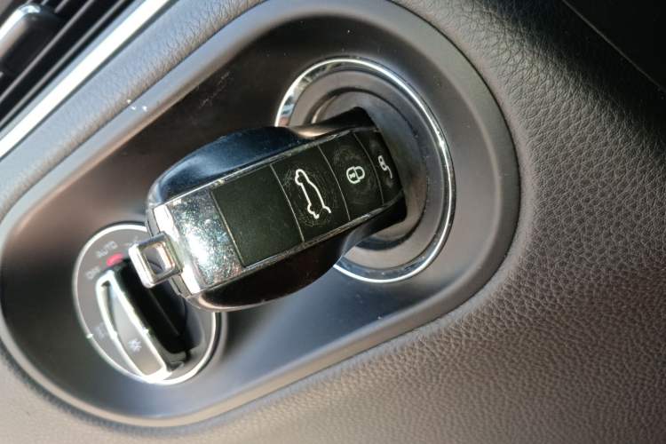 Used Porsche Macan 2014 Macan 2.0T Vehicle Key