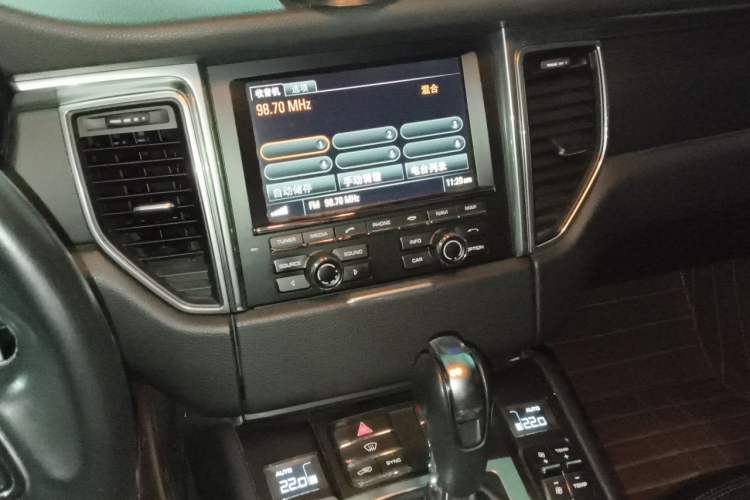 Used Porsche Macan 2014 Macan 2.0T Audio And AC Panel
