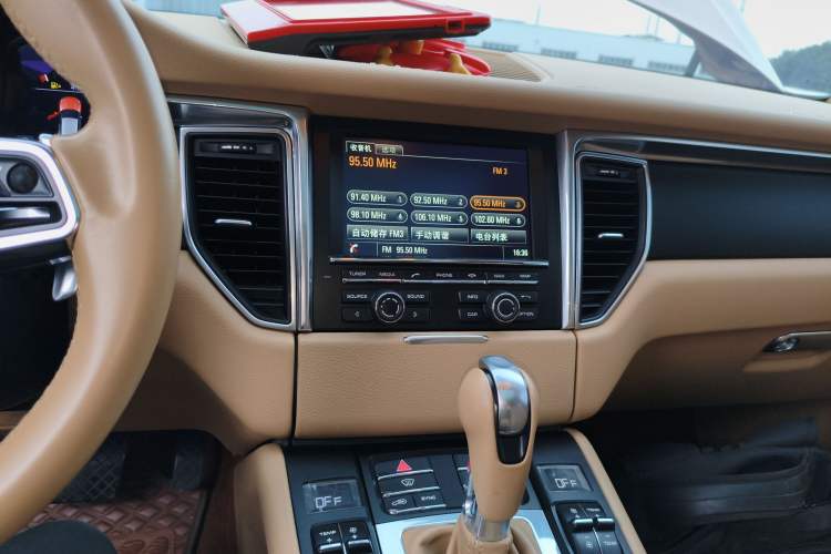 Used Porsche Macan 2014 Macan 2.0T Audio And AC Panel