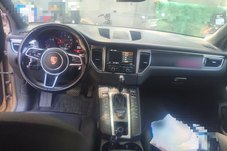 Used Porsche Macan 2014 Macan 2.0T Center Console