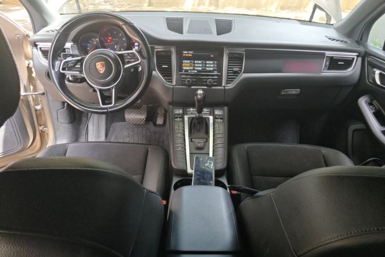 Used Porsche Macan 2014 Macan 2.0T Center Console