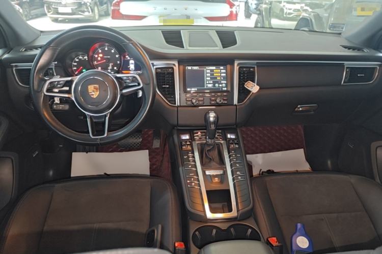Used Porsche Macan 2014 Macan 2.0T Center Console