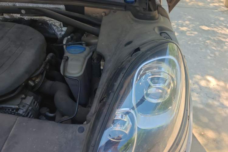 Used Porsche Macan 2014 Macan 2.0T Engine Bay Left