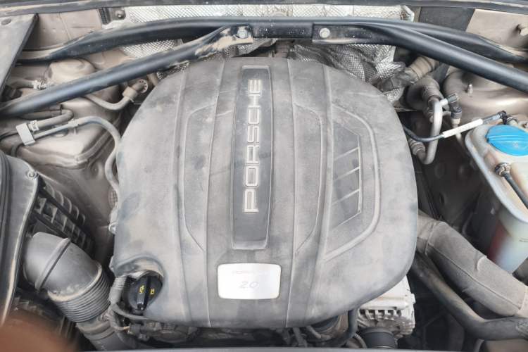 Used Porsche Macan 2014 Macan 2.0T Engine Bay