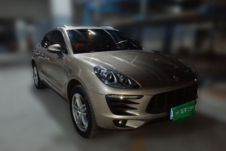 Used Porsche Macan 2014 Macan 2.0T Front Right 45 Deg