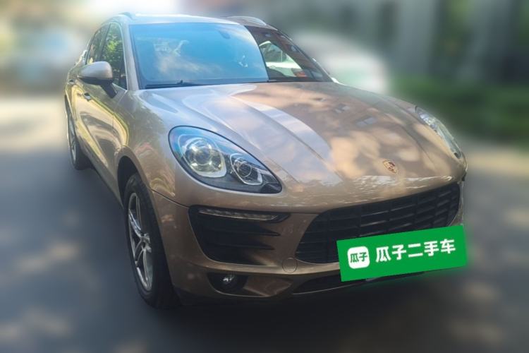 Used Porsche Macan 2014 Macan 2.0T Front Right 45 Deg