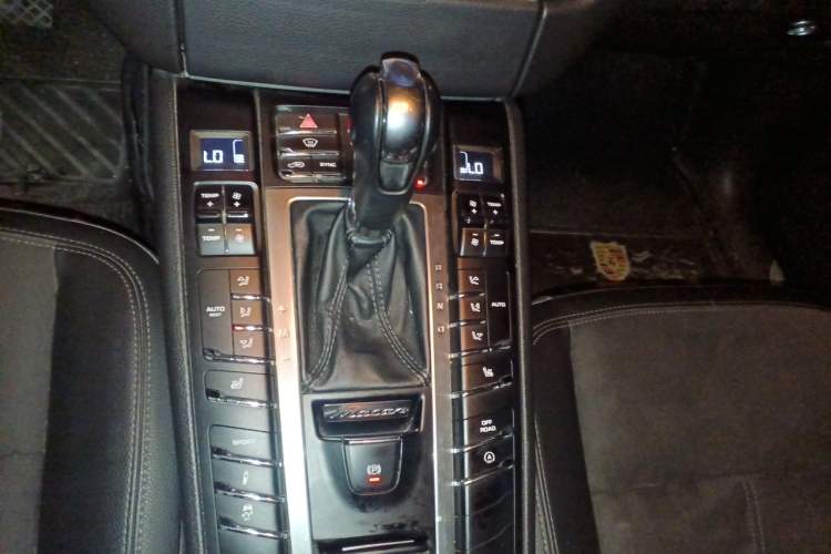 Used Porsche Macan 2014 Macan 2.0T Gear Lever
