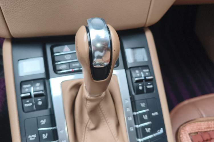 Used Porsche Macan 2014 Macan 2.0T Gear Lever