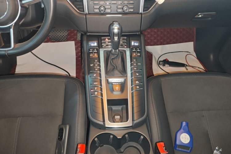 Used Porsche Macan 2014 Macan 2.0T Gear Lever