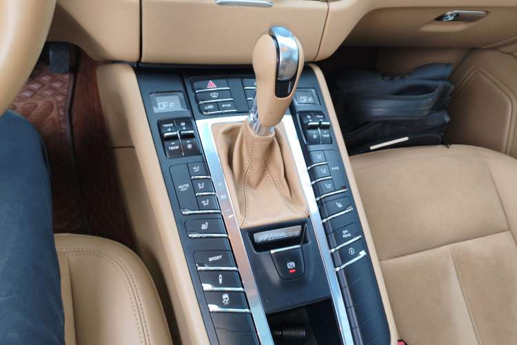 Used Porsche Macan 2014 Macan 2.0T Gear Lever