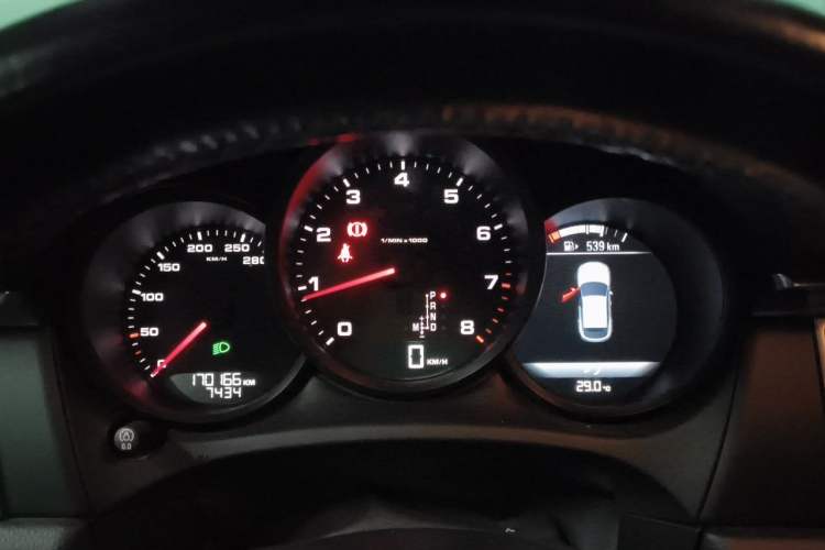 Used Porsche Macan 2014 Macan 2.0T Instrument Cluster