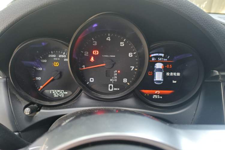 Used Porsche Macan 2014 Macan 2.0T Instrument Cluster