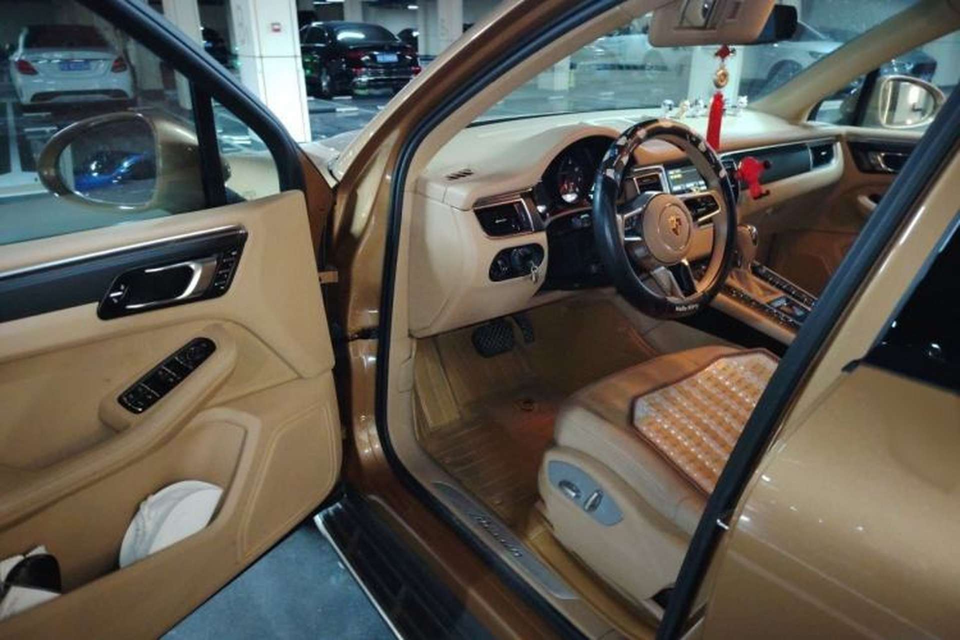 Used Porsche Macan 2014 Macan 2.0T Interior 3
