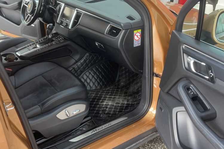 Used Porsche Macan 2014 Macan 2.0T Interior 6