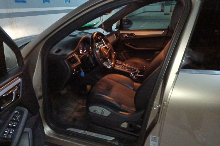 Used Porsche Macan 2014 Macan 2.0T Left Front Seat