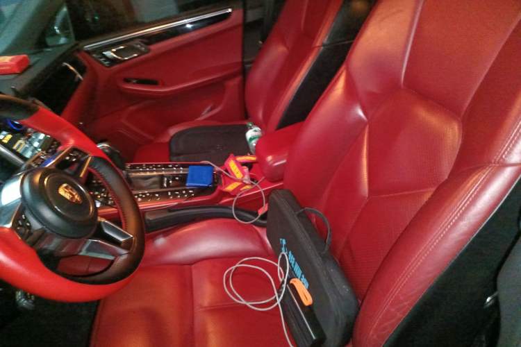 Used Porsche Macan 2014 Macan S 3.0T Left Front Seat
